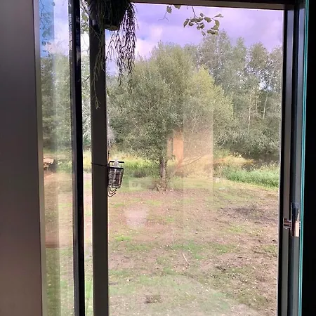 Riverbed Oeoed Mirror House And Iglucraft Sauna By River Hotel Kanakula