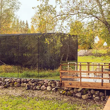 Riverbed Oeoed Mirror House And Iglucraft Sauna By River