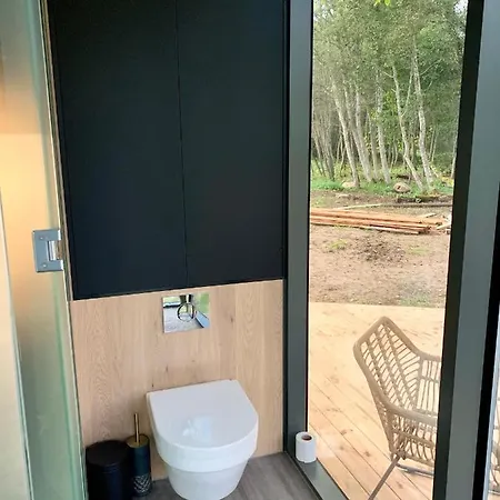 Hotel Riverbed Oeoed Mirror House And Iglucraft Sauna By River Kanakula