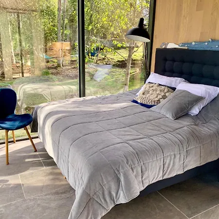 Riverbed Oeoed Mirror House And Iglucraft Sauna By River Hotel